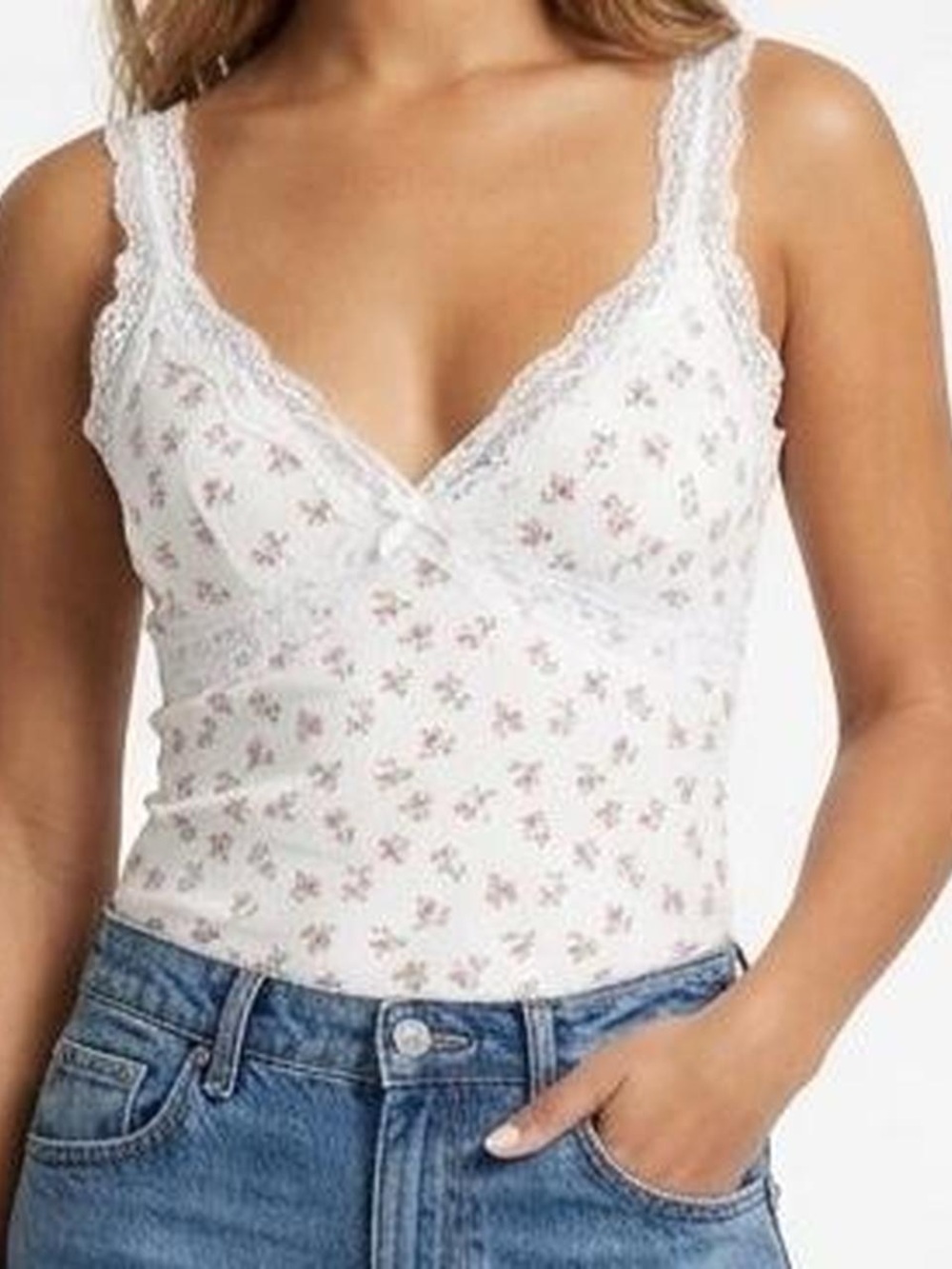 Madden Girl NWOT Blue Ditsy Floral Lace Trim Ribbed Cami Top L
